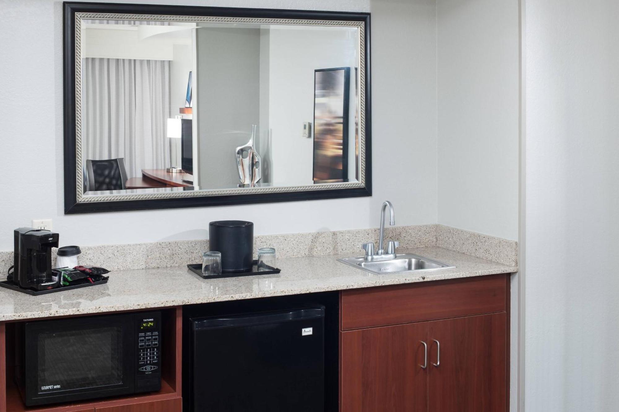 Courtyard By Marriott Hattiesburg Exterior photo