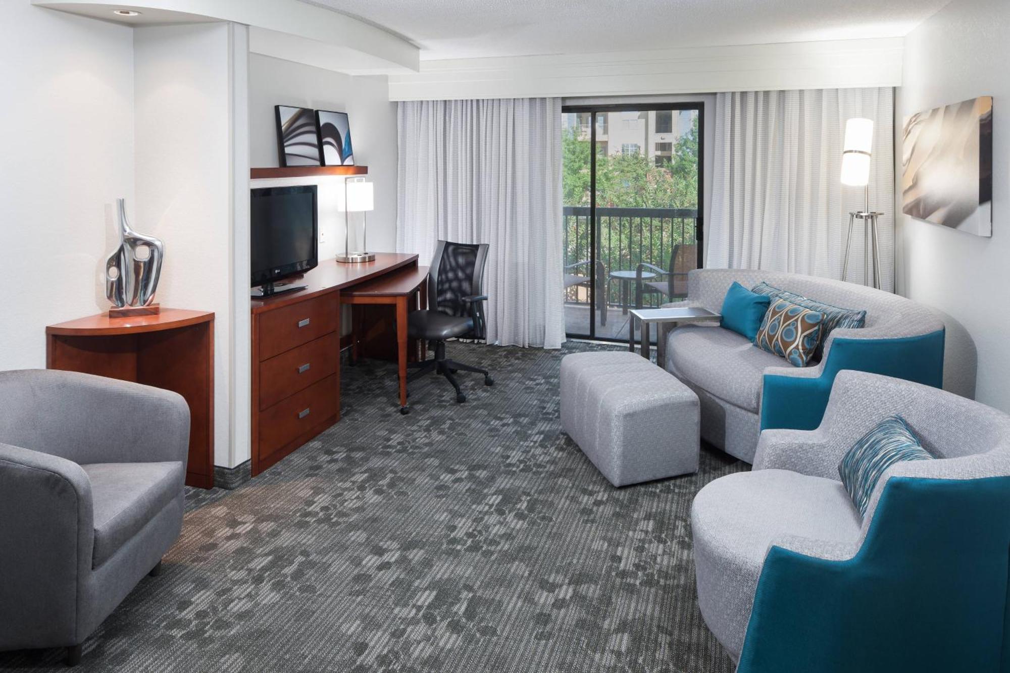 Courtyard By Marriott Hattiesburg Exterior photo