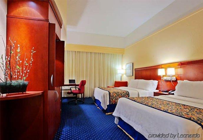 Courtyard By Marriott Hattiesburg Room photo